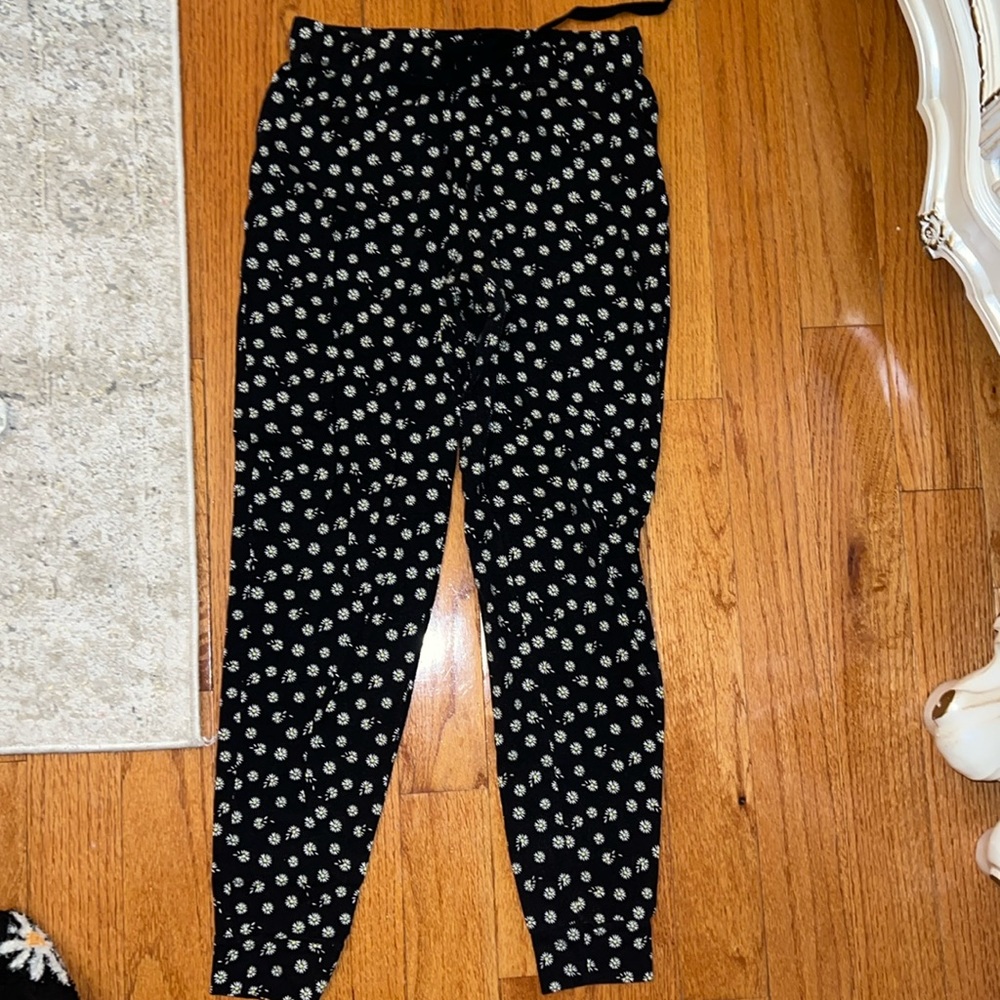 Black leggings with drawstrings